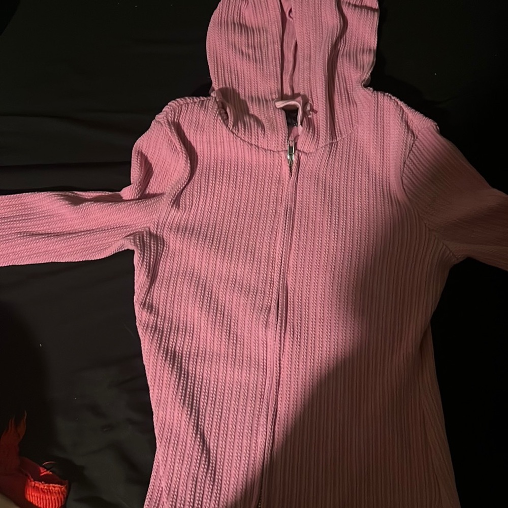 Zip up pink